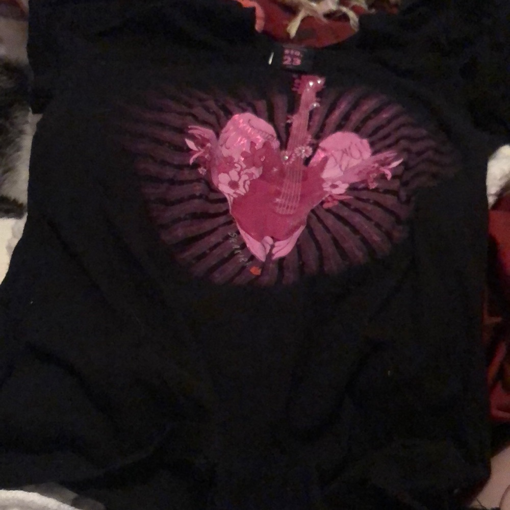 Hard rock tee